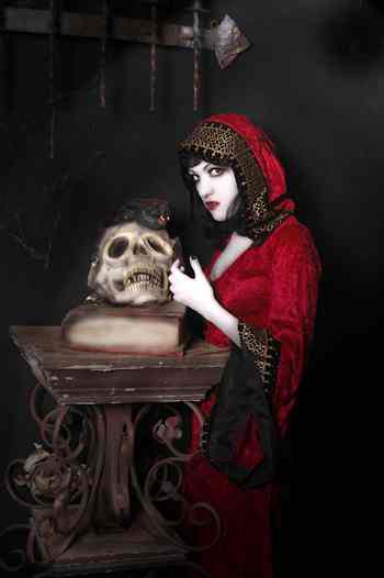 Experience the FEAR at the Worlds Largest Walk Through Haunted Attraction